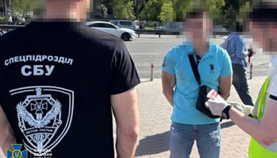 Чиновника КГГА задержали на взятке $15 тысяч за аренду детской спортплощадки в Киеве