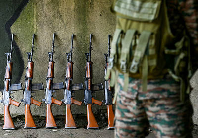 Пакистан и Индия договорились о выводе войск из Кашмира до конца мая