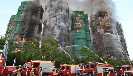 Масштабный пожар в Гонконге: 128 погибших и 200 пропавших без вести
