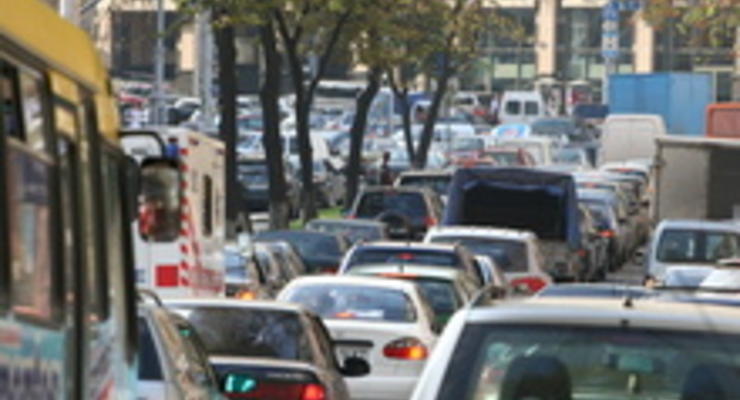 Власти посчитали количество автомобилей в Киеве