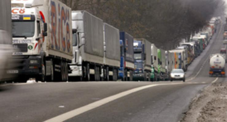 На западных границах Украины ожидается увеличение очередей грузовиков