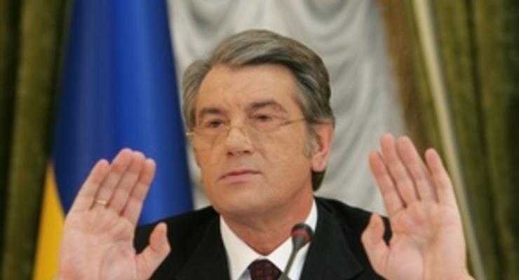 Ющенко заявил, что Тимошенко отменила визит в Россию, уже находясь в воздухе