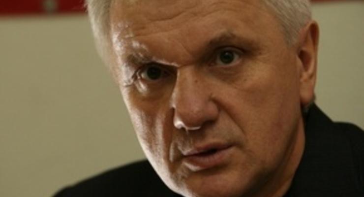 Литвин заявил, что на импичмент нет времени, а закон о ВСК Ющенко ветирует
