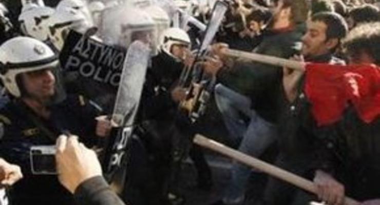 В Афинах произошли столкновения между анархистами и ультраправыми