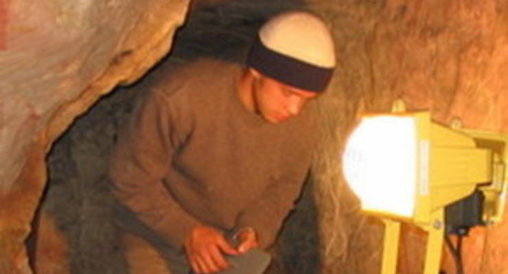 В Киеве исследуют все пещеры
