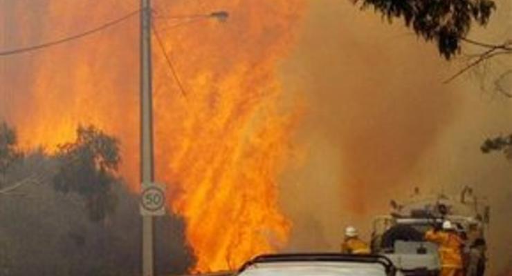 Пожары в Австралии: огонь подбирается к крупным городам