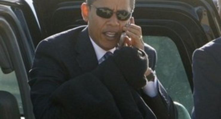 Обама отказался расстаться со своим мобильным