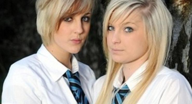 В Британии двух блондинок выгнали из школы за цвет волос