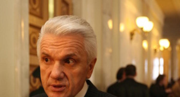 Литвин выступает против отставки Тимошенко и ее правительства