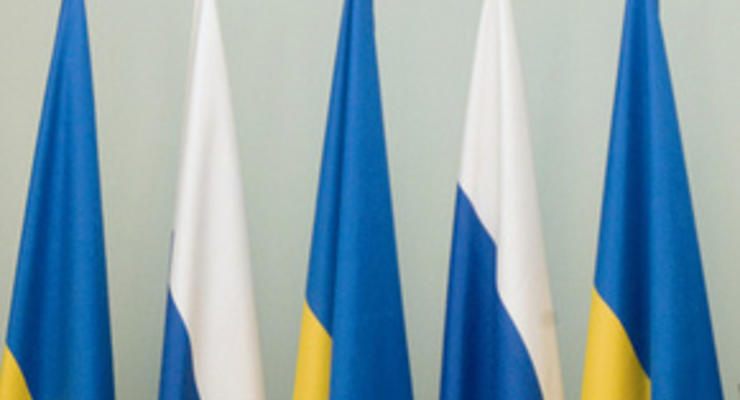 Опрос: Украинцы считают напряженными отношения Украины и России