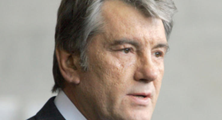 Ющенко примет участие в церемонии прощания с Загребельным