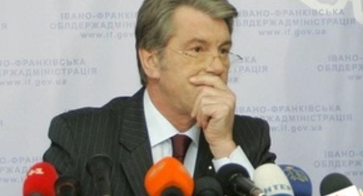 Ющенко заявил, что Тимошенко ответит за газовые контракты с Россией