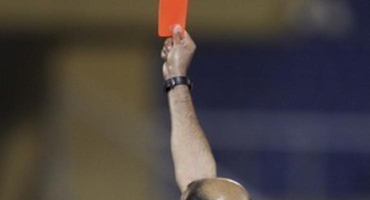 Турецкий судья показал 15 красных карточек за один футбольный матч