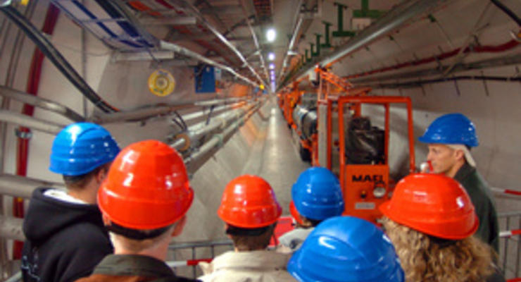 Ремонт БАК: Американцы могут обнаружить частицу Бога раньше ученых из CERN