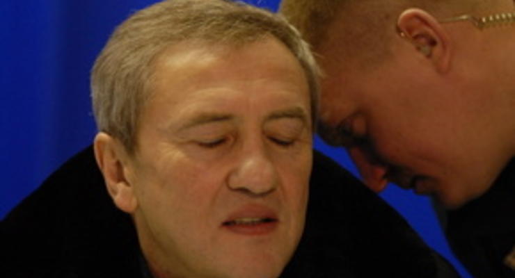 СМИ: Черновецкий введет налоги на кондиционеры, салюты и холостяков