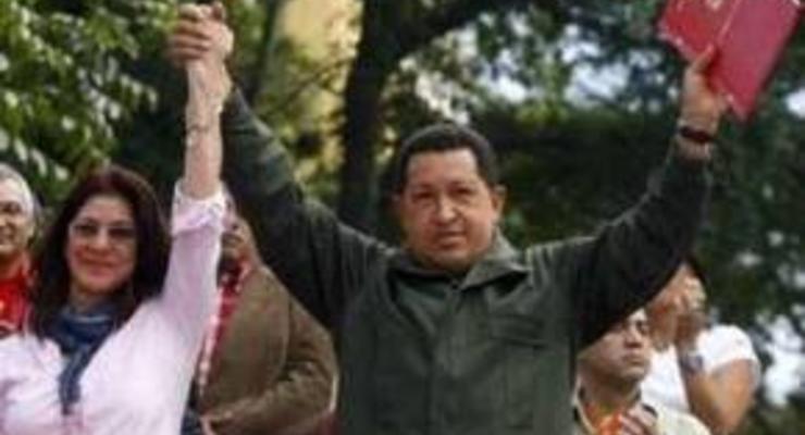 Чавес подписал поправки в конституцию, одобренные на референдуме