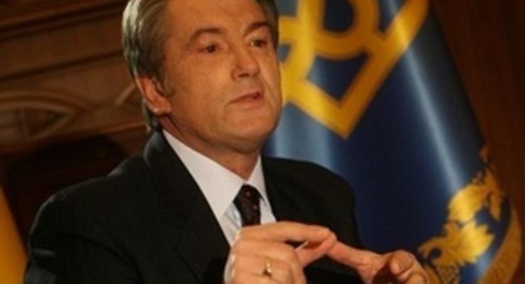 Ющенко попросил Медведько оценить действия Беркута в Мирном
