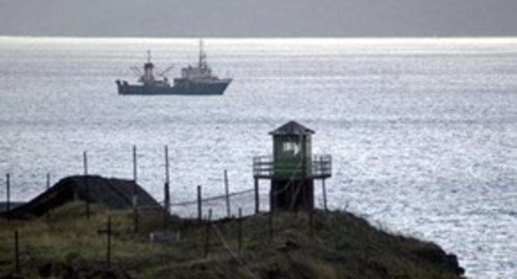 Украинские пограничники обнаружили два турецких судна возле острова Змеиный