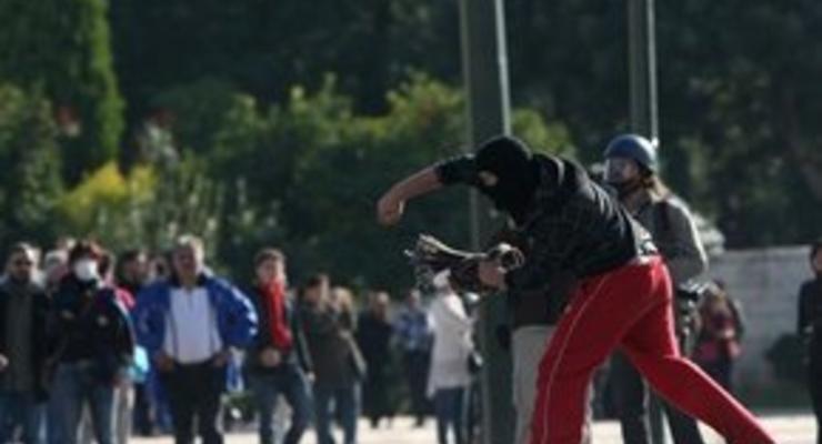 Греческие анархисты устроили погром в центре Афин