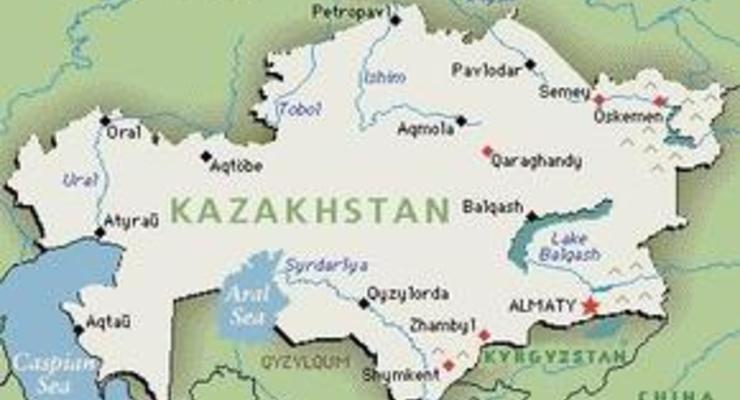 В Казахстане горят военные склады