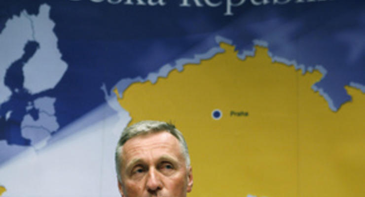 Чешский парламент выразил недоверие правительству Тополанека