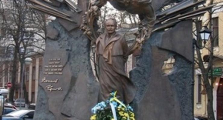 Сегодня - 10 лет со дня гибели Вячеслава Чорновила