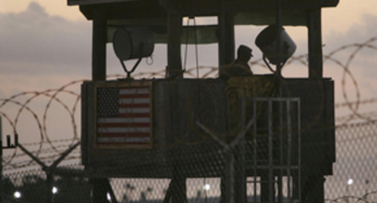 Испания хочет судить чиновников Буша за пытки в Гуантанамо