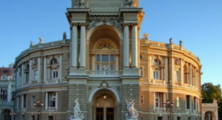 В Одесском оперном театре ввели украинские субтитры