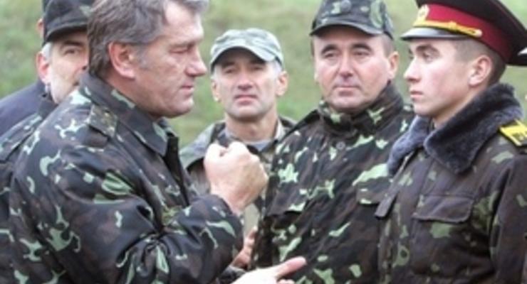 Сегодня Ющенко осмотрит образцы реактивных систем залпового огня
