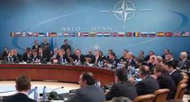НАТО будет возить через Украину в Афганистан невоенные грузы