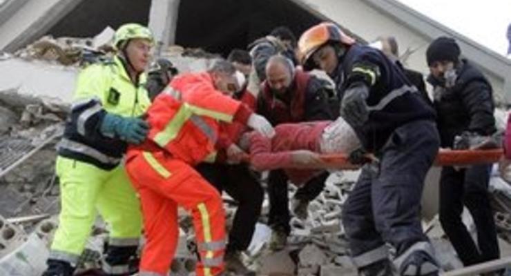 Землетрясение в Италии: погибли 27 человек. Берлускони объявил режим ЧП