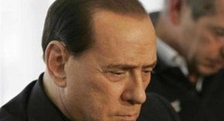 Берлускони: Италия пока не нуждается в помощи других стран