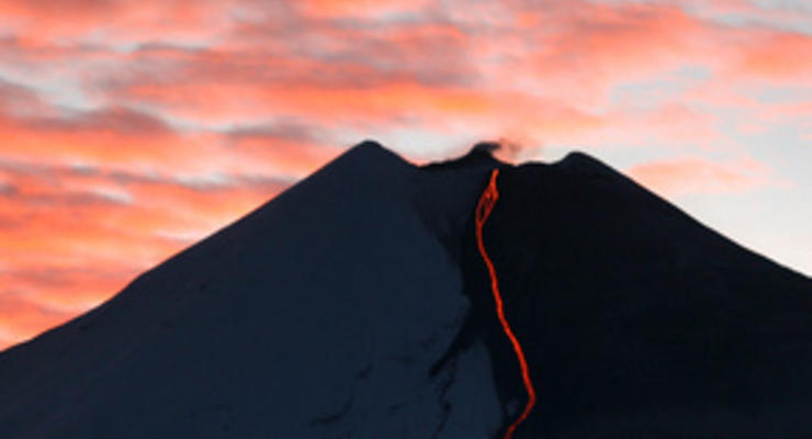Активность вулкана Льяйма не уменьшается: В Чили объявили чрезвычайное положение