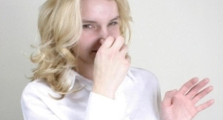 Женщины лучше распознают запах пота