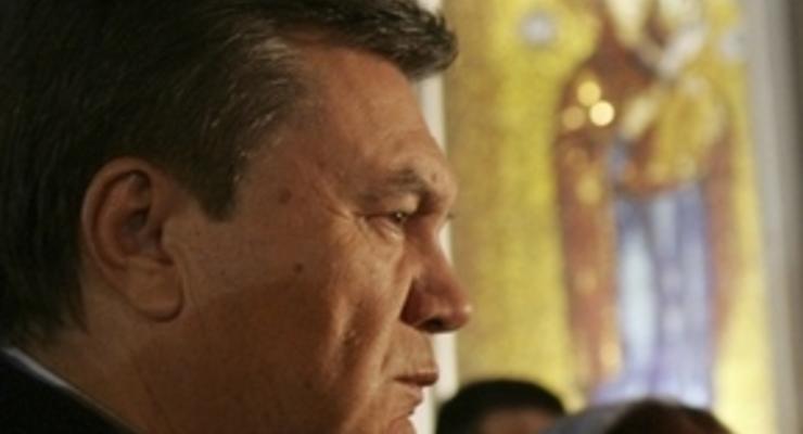 Янукович помолился в Киево-Печерской лавре