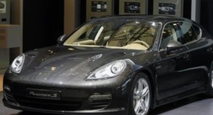 Шанхайский автосалон: Porsche впервые представила новый седан в Китае