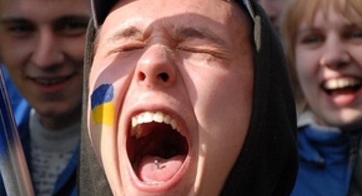 В БЮТ предлагают наказывать за разговоры на работе не по-украински