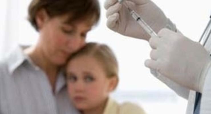 Минздрав: Украинцы, отказавшиеся от прививок, будут лечиться за собственный счет