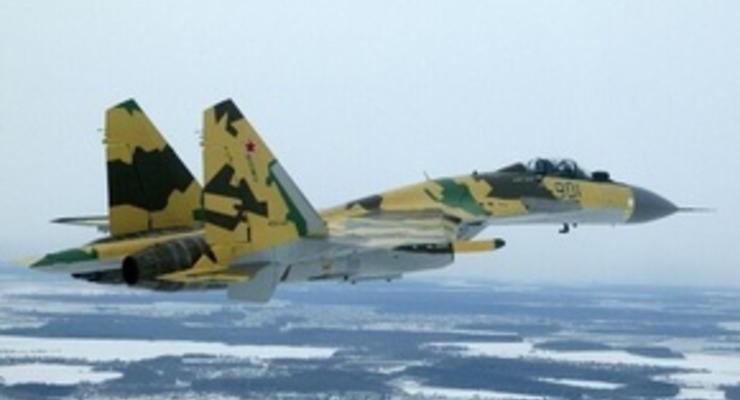 В России из-за отказа тормозной системы разбился новейший истребитель Су-35