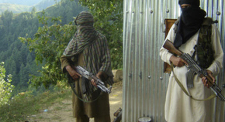 Талибы прекратили перемирие с властями Пакистана