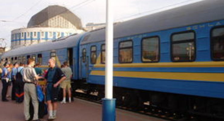 Укрзалізниця назначила 40 дополнительных поездов на майские праздники