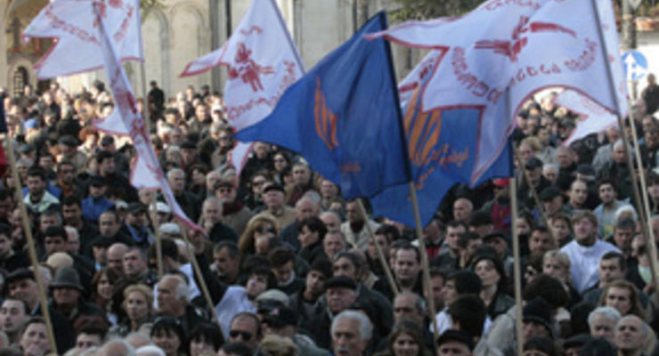 Грузинская оппозиция проведет митинг в связи с неудачами сборной по футболу