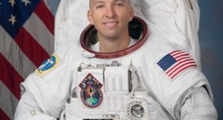Американский астронавт, усыновивший украинского мальчика, стал отцом в космосе