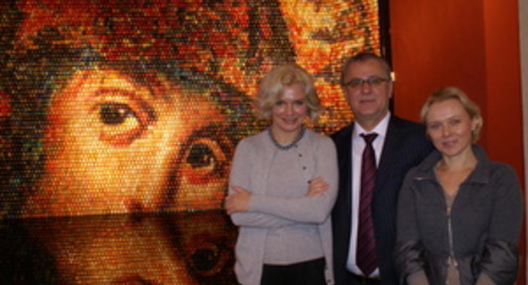 Работы украинской художницы, создавшей панно из 15 тысяч писанок, будут выставлены за рубежом