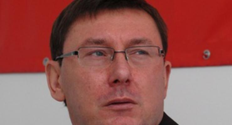 МВД просит Пасенюка предоставить оригинал печати ВАСУ для экспертизы