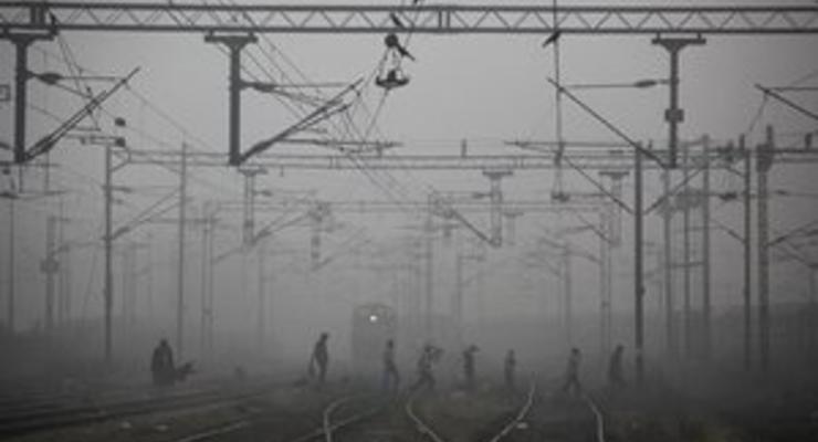 В Киеве на станции Дарница сошли с рельсов вагоны грузового поезда