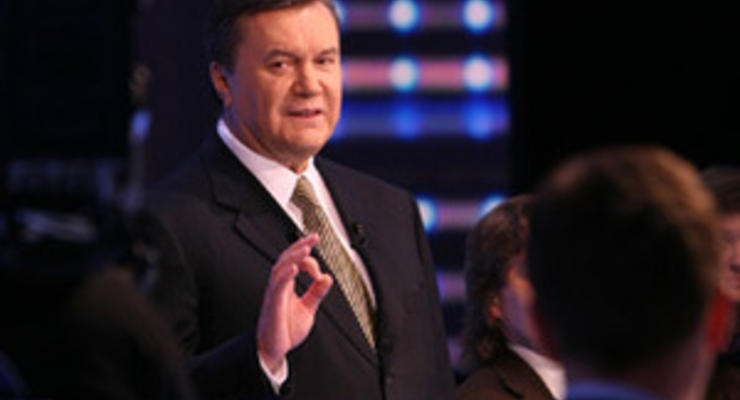 Украина - НАТО: Янукович напомнил, что Украина является внеблоковым государством