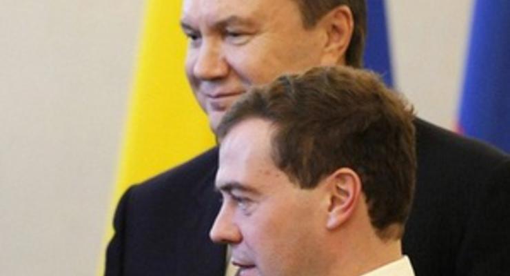 Янукович и Медведев взяли под патронаж празднование 200-летия со дня рождения Шевченко