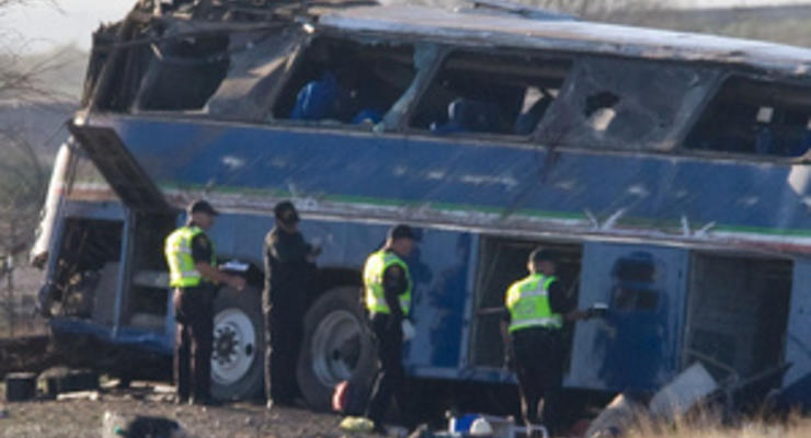 В Аризоне перевернулся автобус: шесть человек погибли