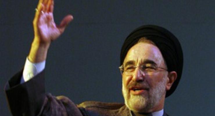 СМИ: Экс-президенту Ирана запретили выезд из страны